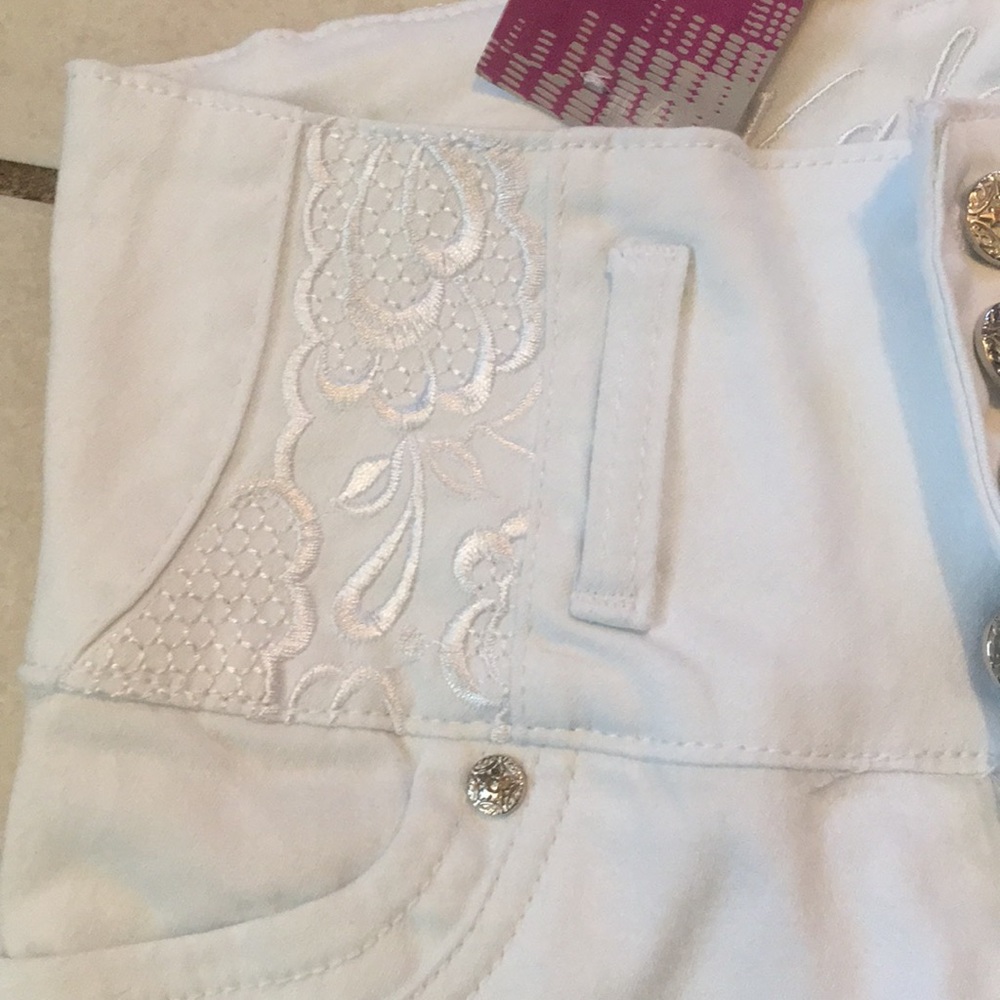 HW WHITE JEANS - Picture 6 of 14